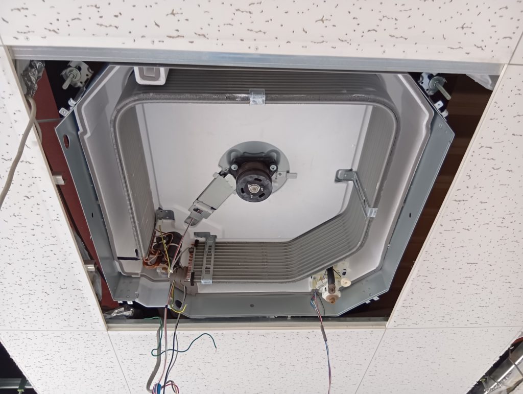 シロッコファンを外した状態